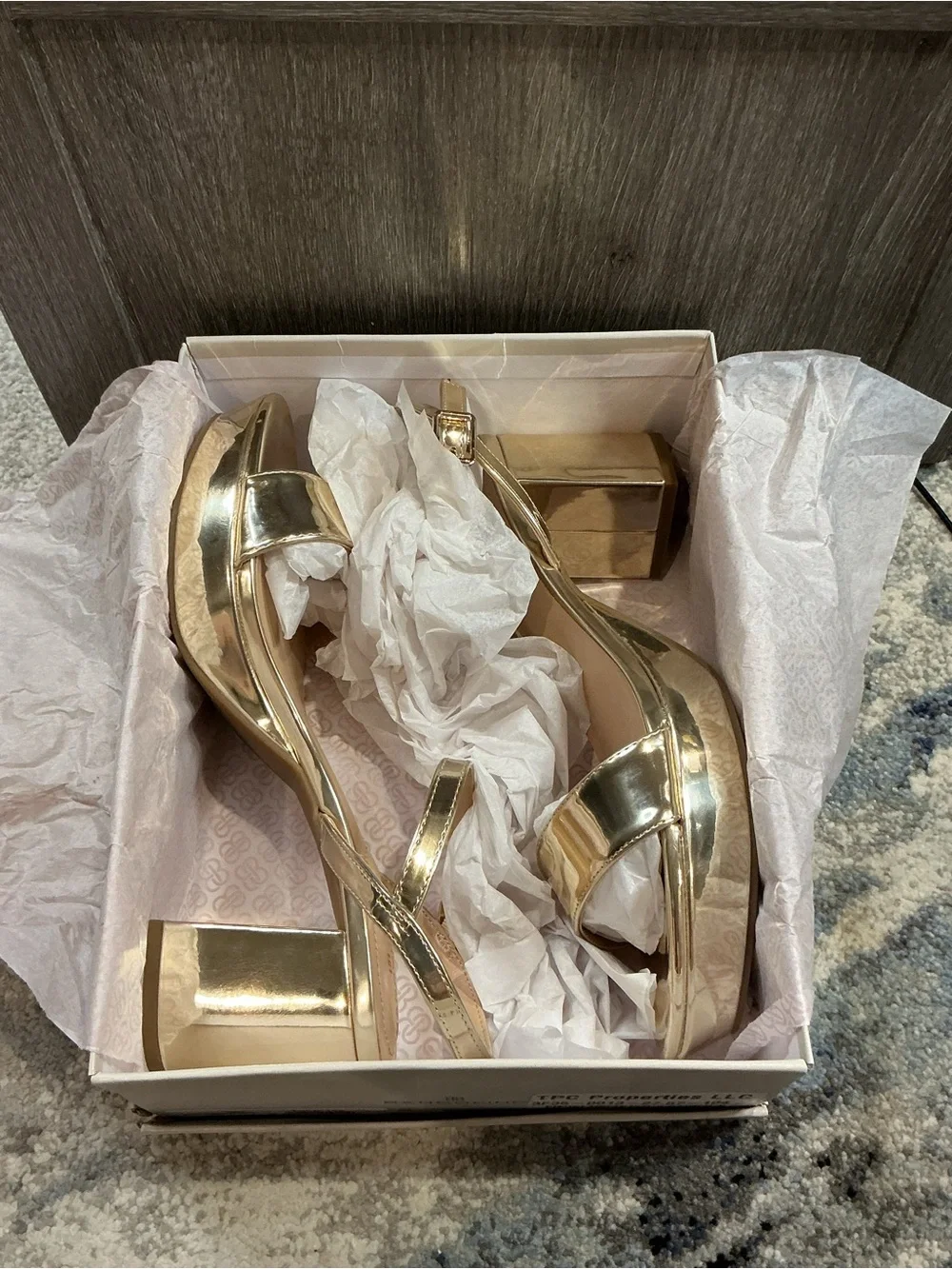NIB Bandolino Gold Pennie3 Metallic Platform Block Heel Sandals Size 11